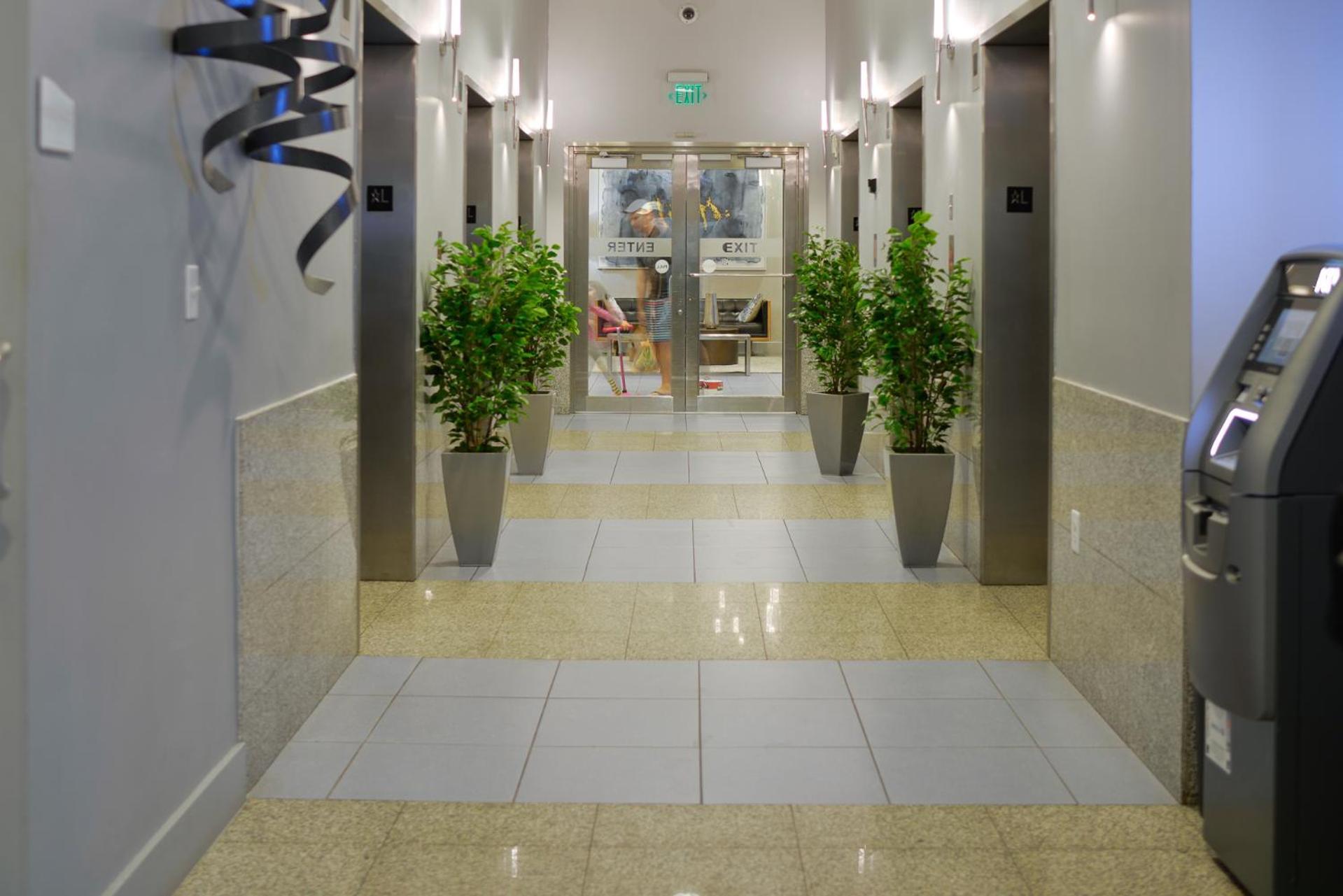 Wonderful Condo In The Heart Of Brickell With Pool Маями Екстериор снимка